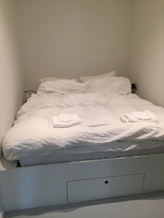 Studio 28A6 With Free Parking Place Bed and Breakfast Amsterdam Exteriör bild